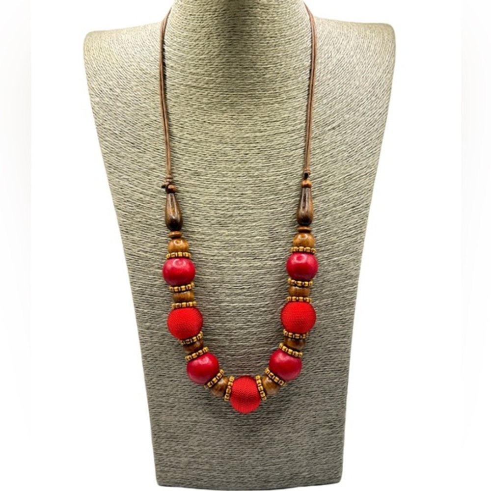 🌻Beautiful RED Handcrafted Statement Wooden Beaded Necklace